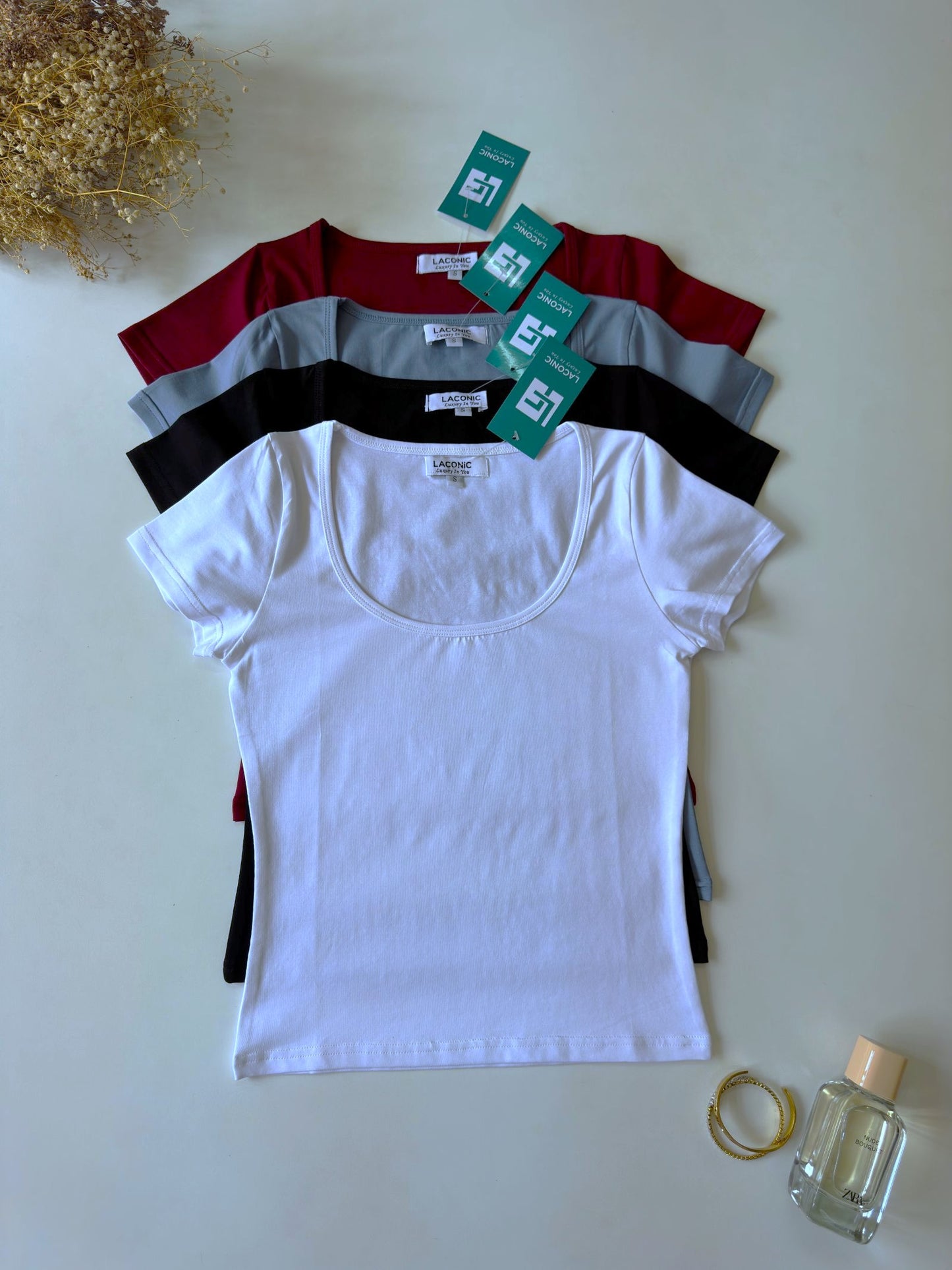 Daisy Dew Top - Scoop Neck Half Sleeve Fitted Top