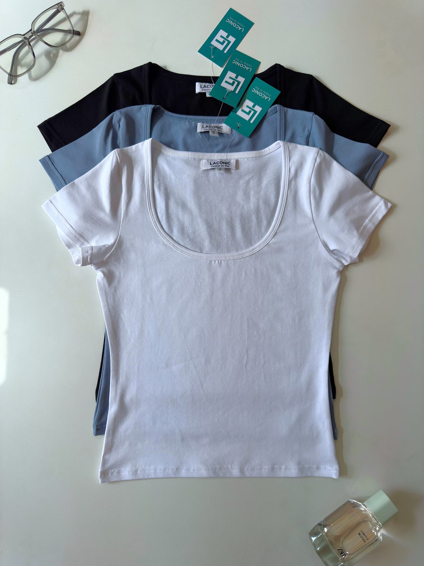 Daisy Dew Top - Scoop Neck Half Sleeve Fitted Top