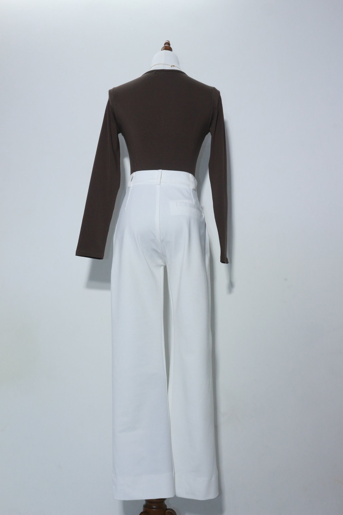 Tailored Straight Legged Pant