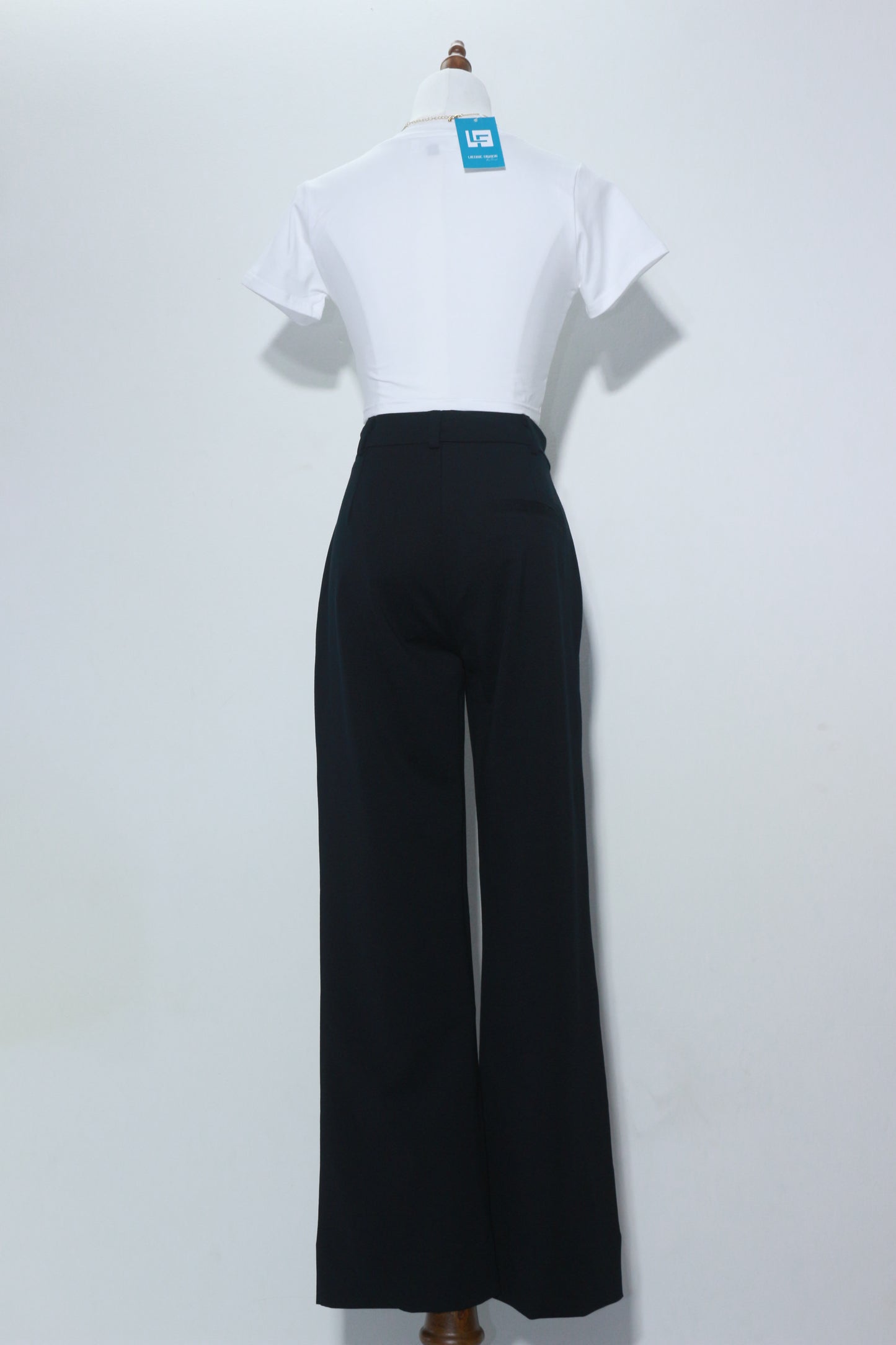 Tailored Straight Legged Pant