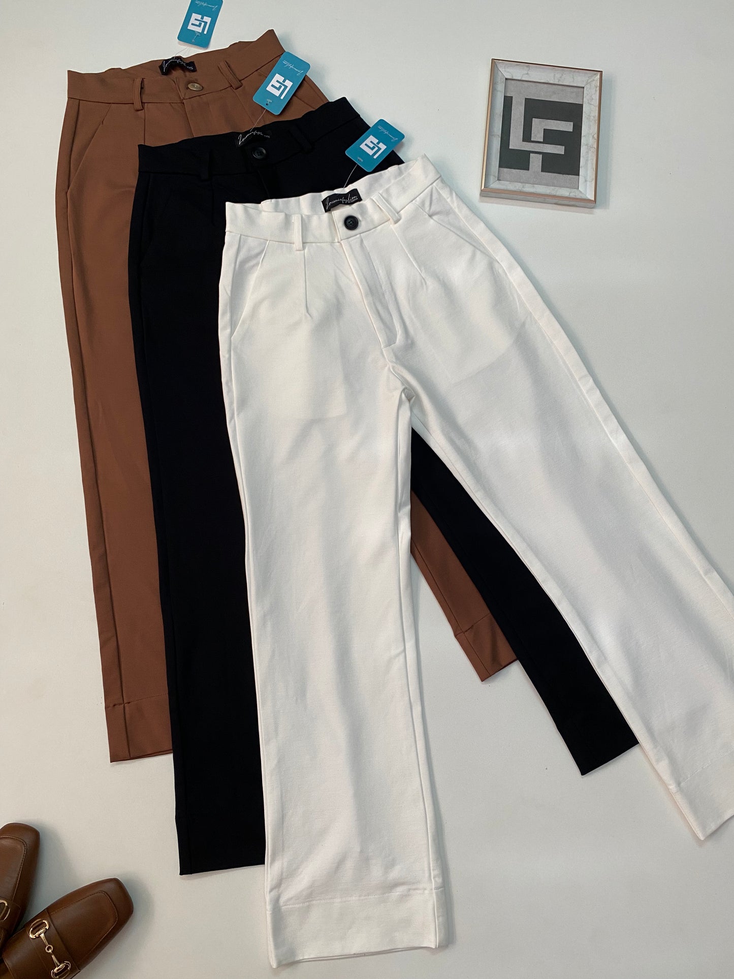 Tailored Straight Legged Pant