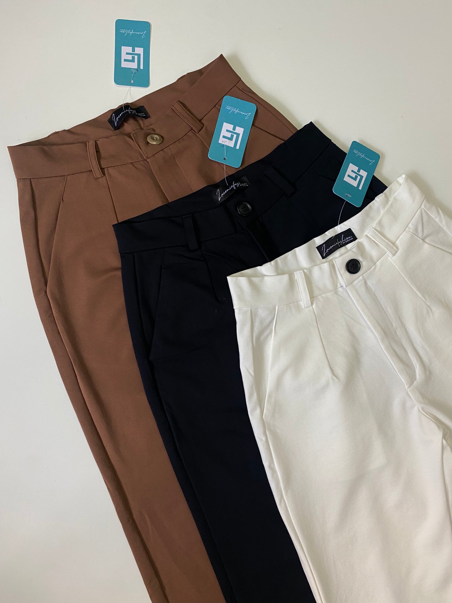 Tailored Straight Legged Pant