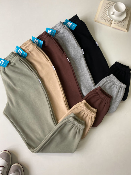 Fleece Joggers: High Waisted Basic Plain Loose Fit Cuffed Hem Oversized Fleece Joggers