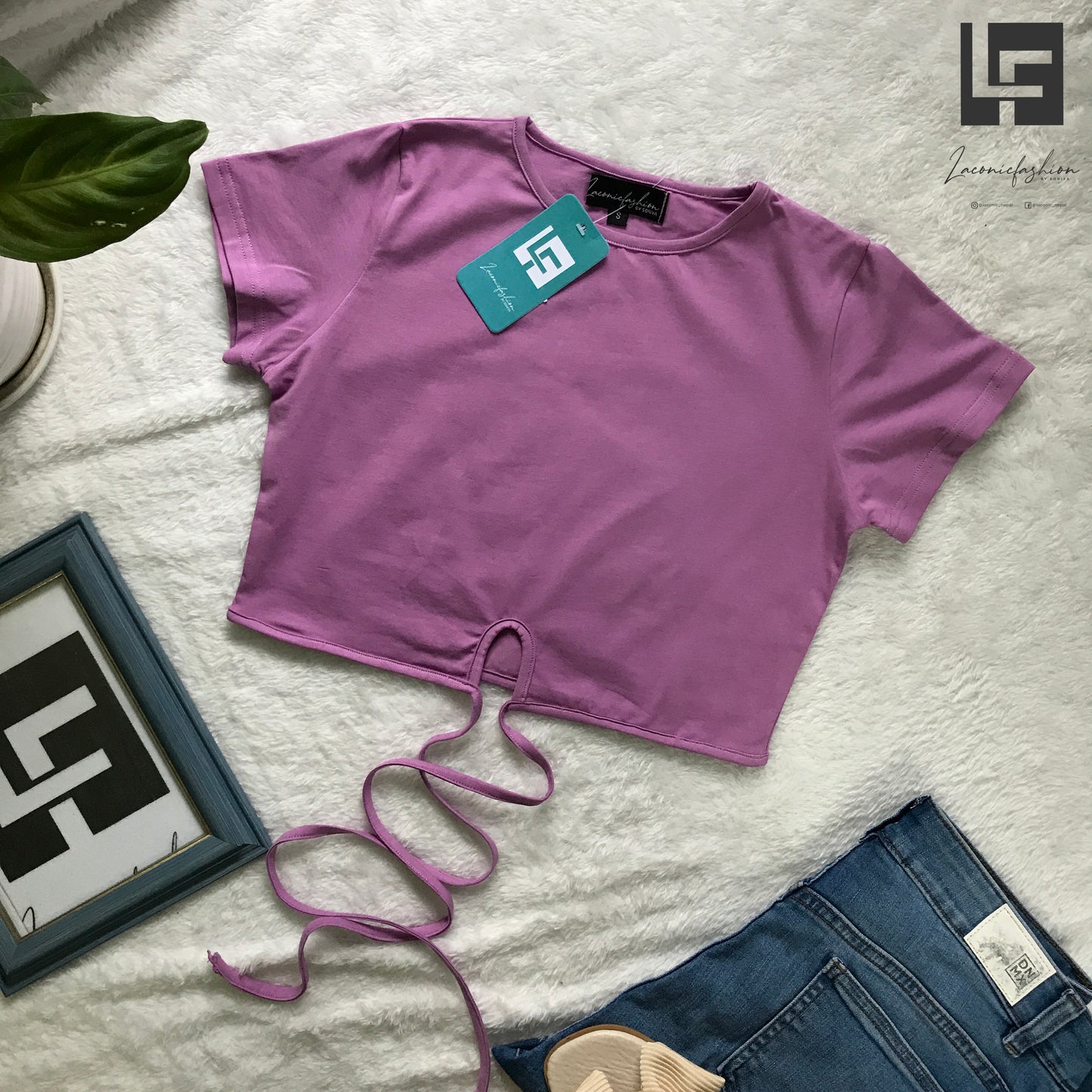 Waist Tie-around Half Sleeve Crop Top