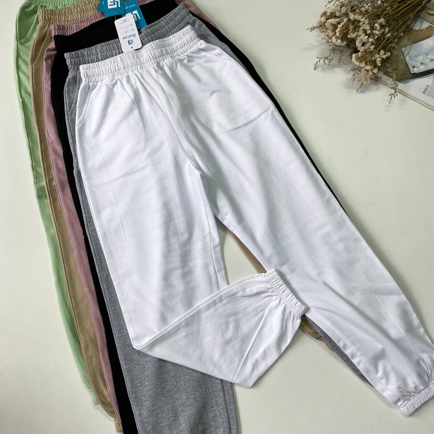 white joggers, plain loose fit joggers