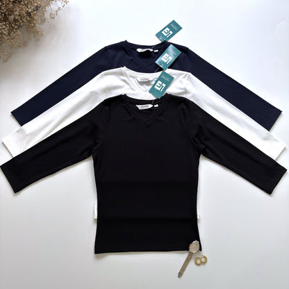 Contour V - Neck Quarter Sleeve Fitted Top