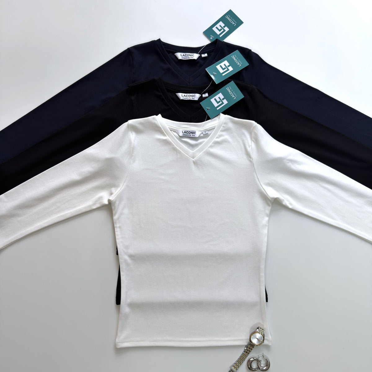 Contour V - Neck Quarter Sleeve Fitted Top