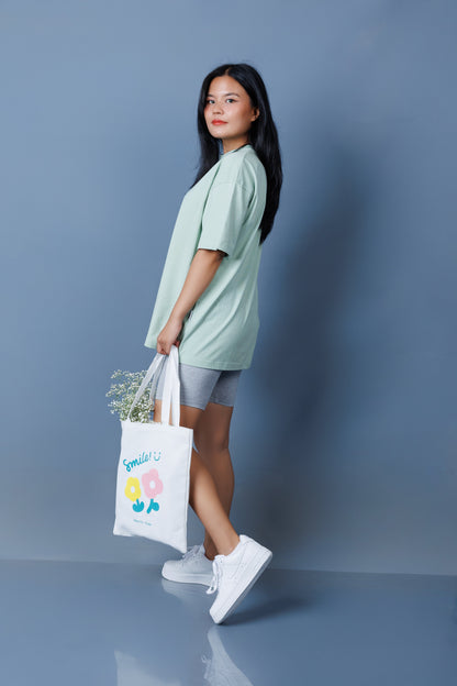 #sagegreen #oversize #oversized #tshirt #unisex #basicoversizedtops #oversizedtops #ootd #summertops #green #nepal #model #summerclothing #basiclover #casualwear #basicwear #halfsleeve