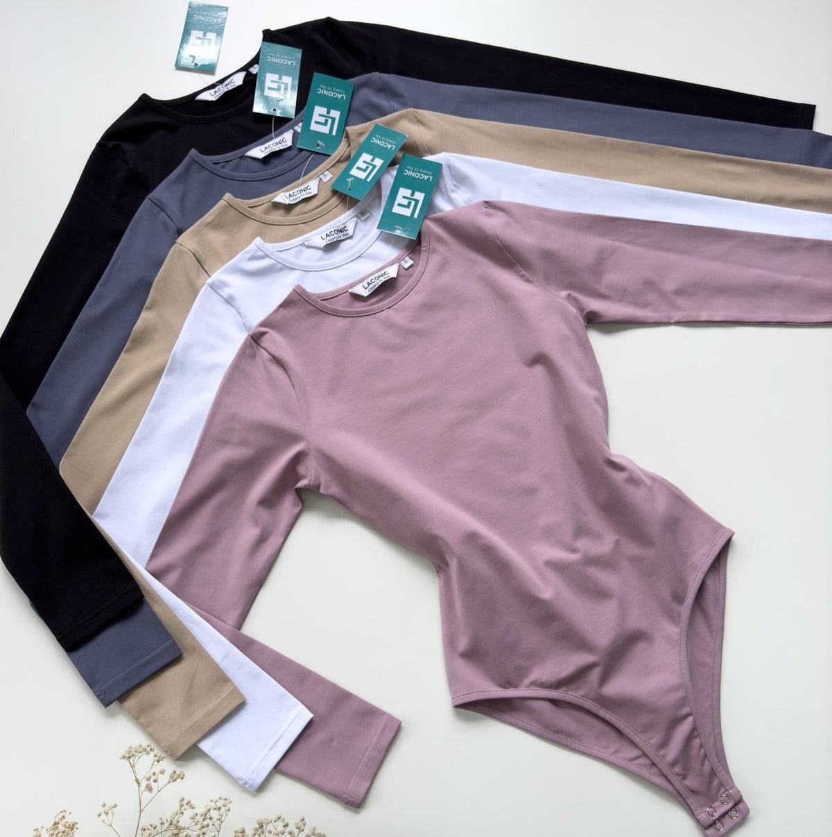 Long-sleeve bodysuits from Laconic Nepal 